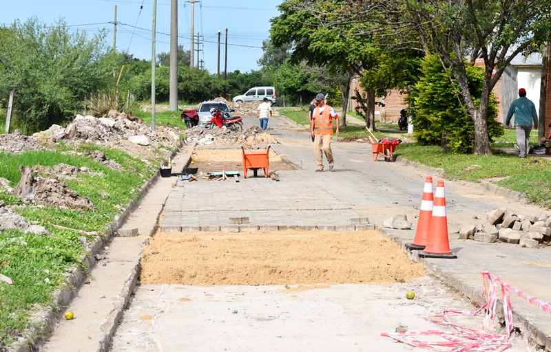  La Provincia recupera todas las calles de adoqu&iacute;n del barrio Independencia