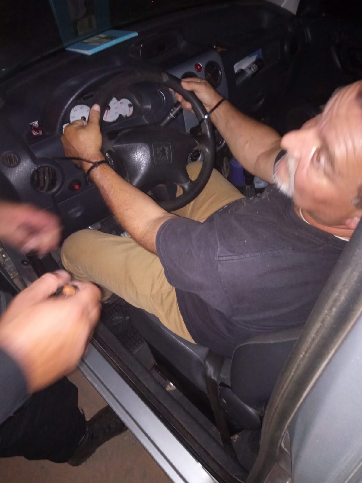 Lo ataron en su auto para robarle $200.000 