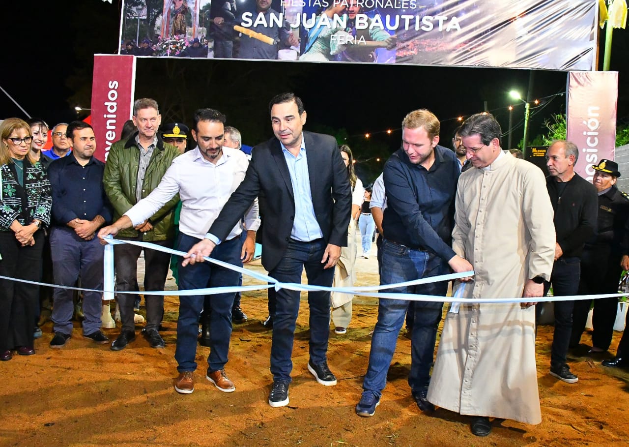 Vald&eacute;s particip&oacute; de las celebraciones de San Juan Bautista en Ituzaing&oacute;