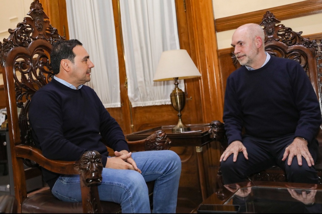 El gobernador Vald&eacute;s recibe a la f&oacute;rmula Larreta-Morales presentando su primera propuesta de campa&ntilde;a