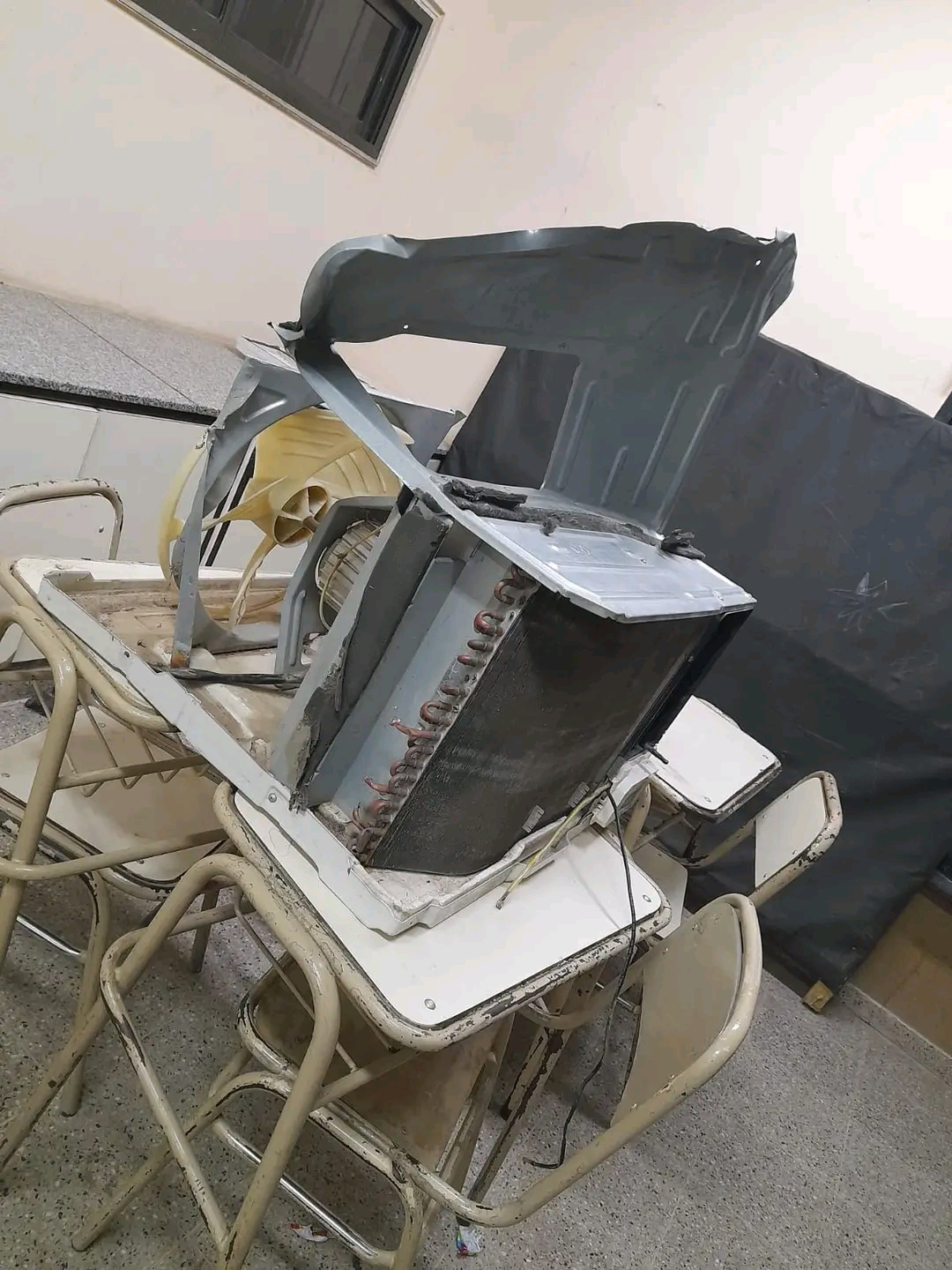Delincuentes ingresaron a un colegio robaron elementos y causaron destrozos 