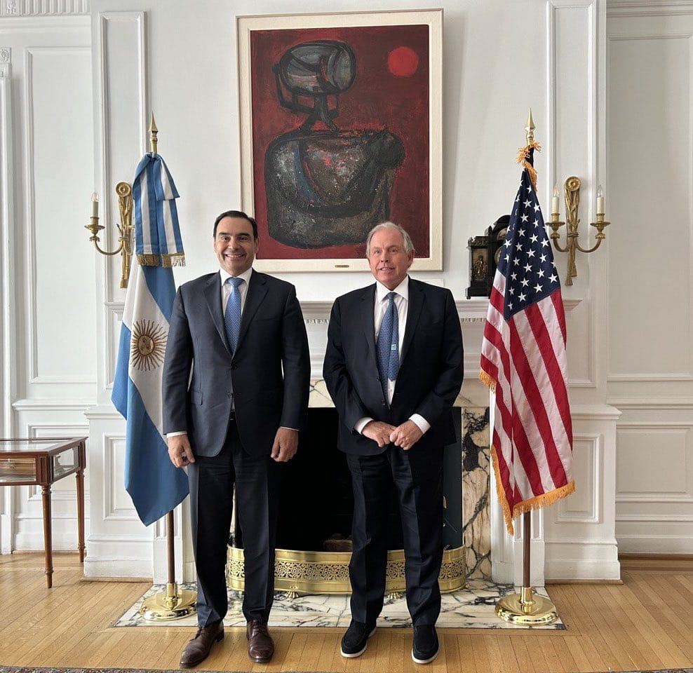 Vald&eacute;s se reuni&oacute; con el embajador de Argentina en Estados Unidos, para tratar diversos proyectos que beneficien a Corrientes