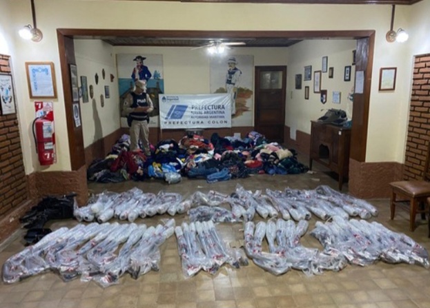 Entre R&iacute;os: Prefectura secuestr&oacute; un cargamento millonario de mercader&iacute;a en Col&oacute;n