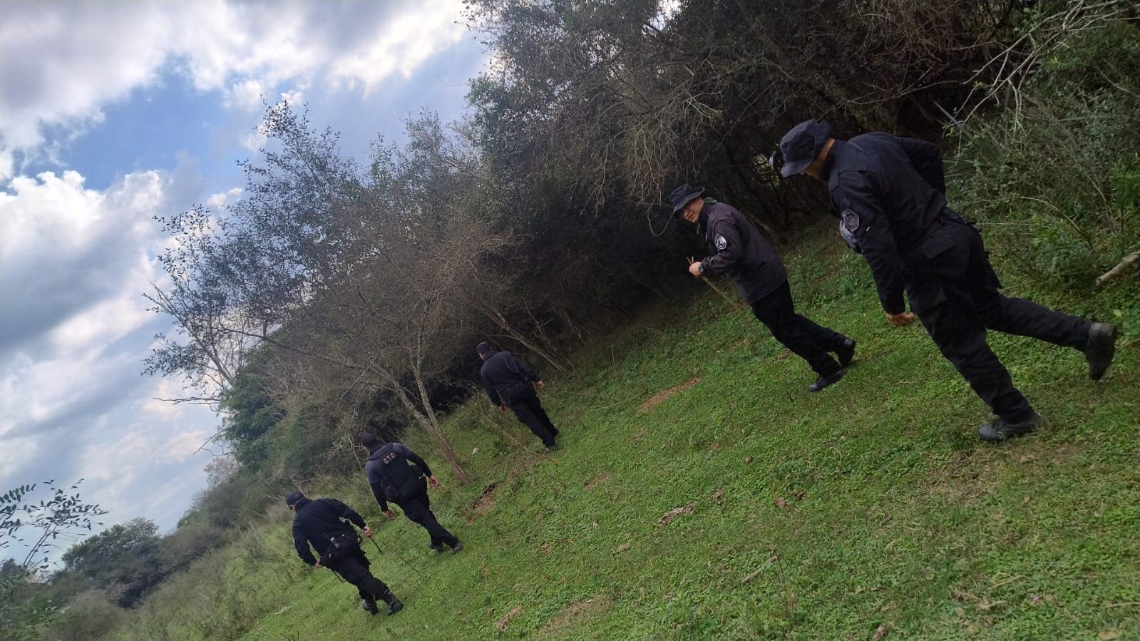 Se encontr&oacute; rastros del menor desaparecido en dos veh&iacute;culos y hay nuevas detenciones 