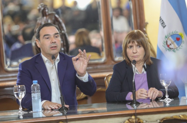B&uacute;squeda de Loan :Llega Bullrich a Corrientes y ser&aacute; recibida por Vald&eacute;s 