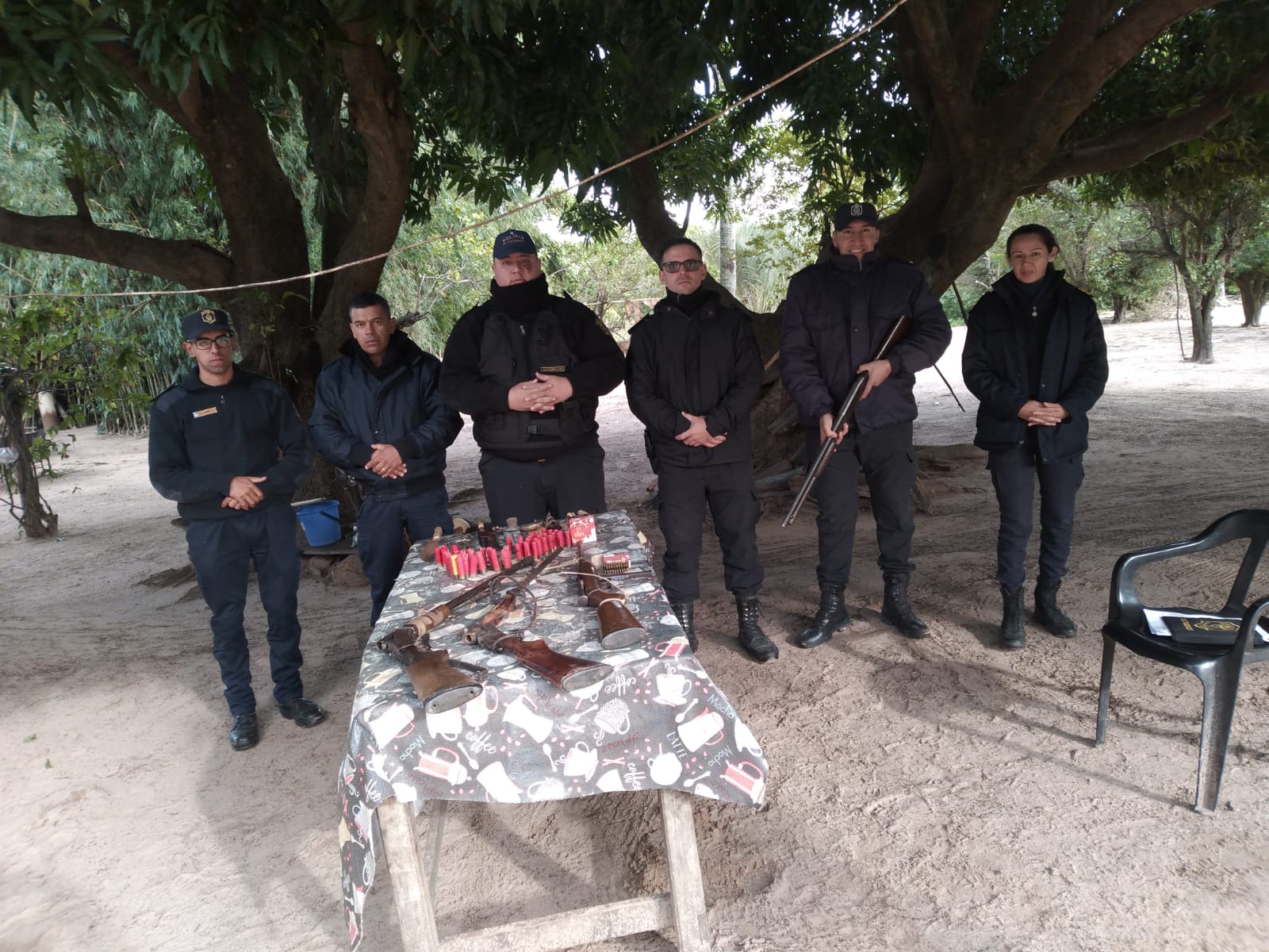 PALMAR GRANDE: La Polic&iacute;a tras varios allanamientos secuestro armas de fuego entre otras cosas 