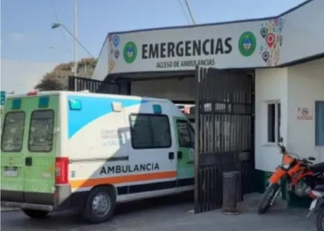 RUTA 12 KM. 1037: Lesionado en un siniestro vial entre una motocicleta y una camioneta