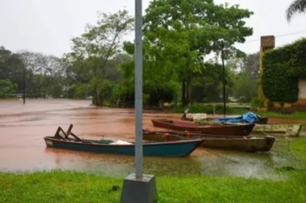 Varias localidades del interior en alerta por la crecida del R&iacute;o Uruguay 