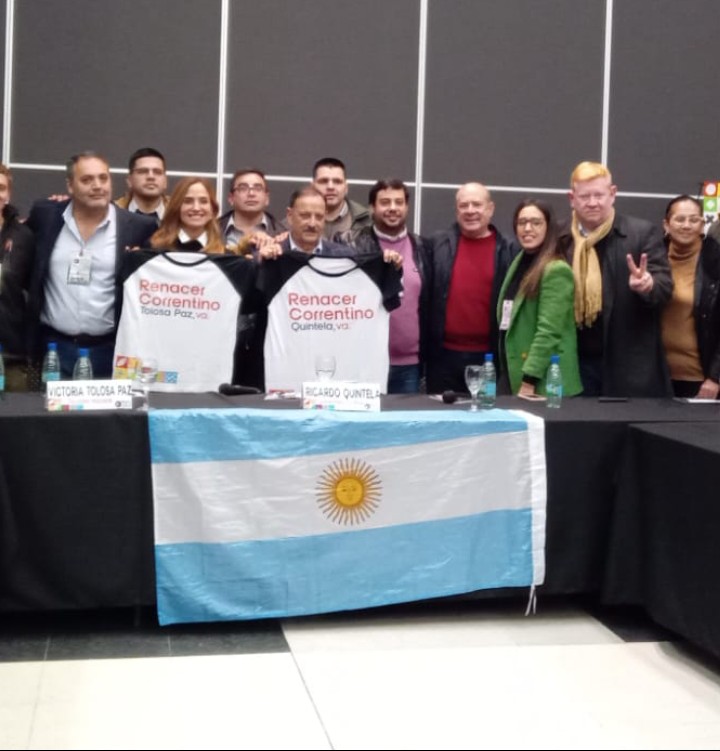 Se present&oacute; "Renacer Correntino" con la presencia del dirigente peronista Mart&iacute;n R&iacute;os, acompa&ntilde;ado del gobernador Ricardo Quintela 