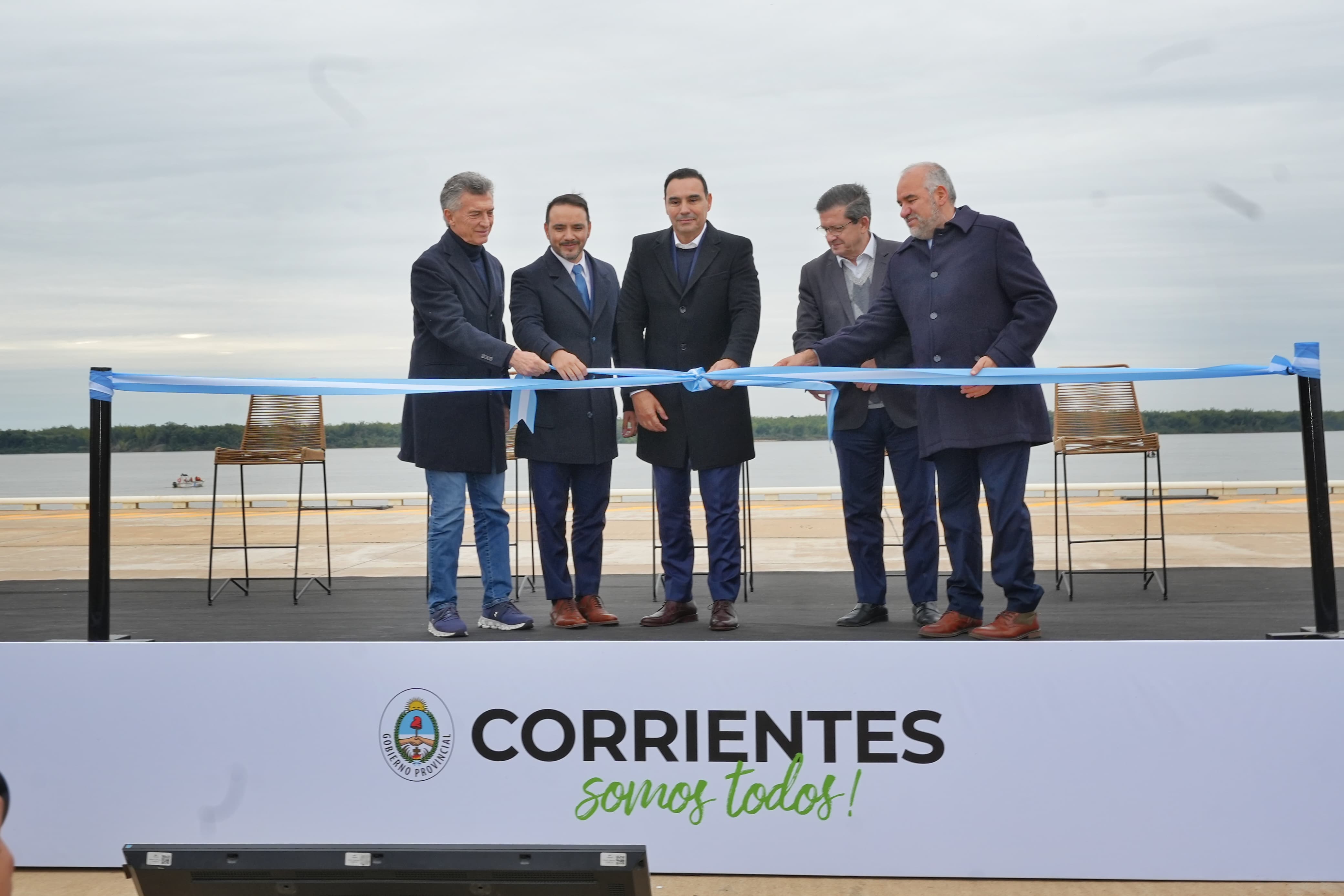 Vald&eacute;s inaugur&oacute; el nuevo puerto de Ituzaing&oacute; marcando un hito en la log&iacute;stica regional