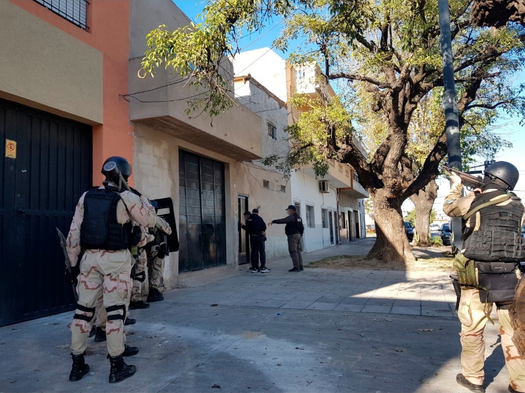 Trata de personas: Prefectura allan&oacute; un domicilio en Neuqu&eacute;n