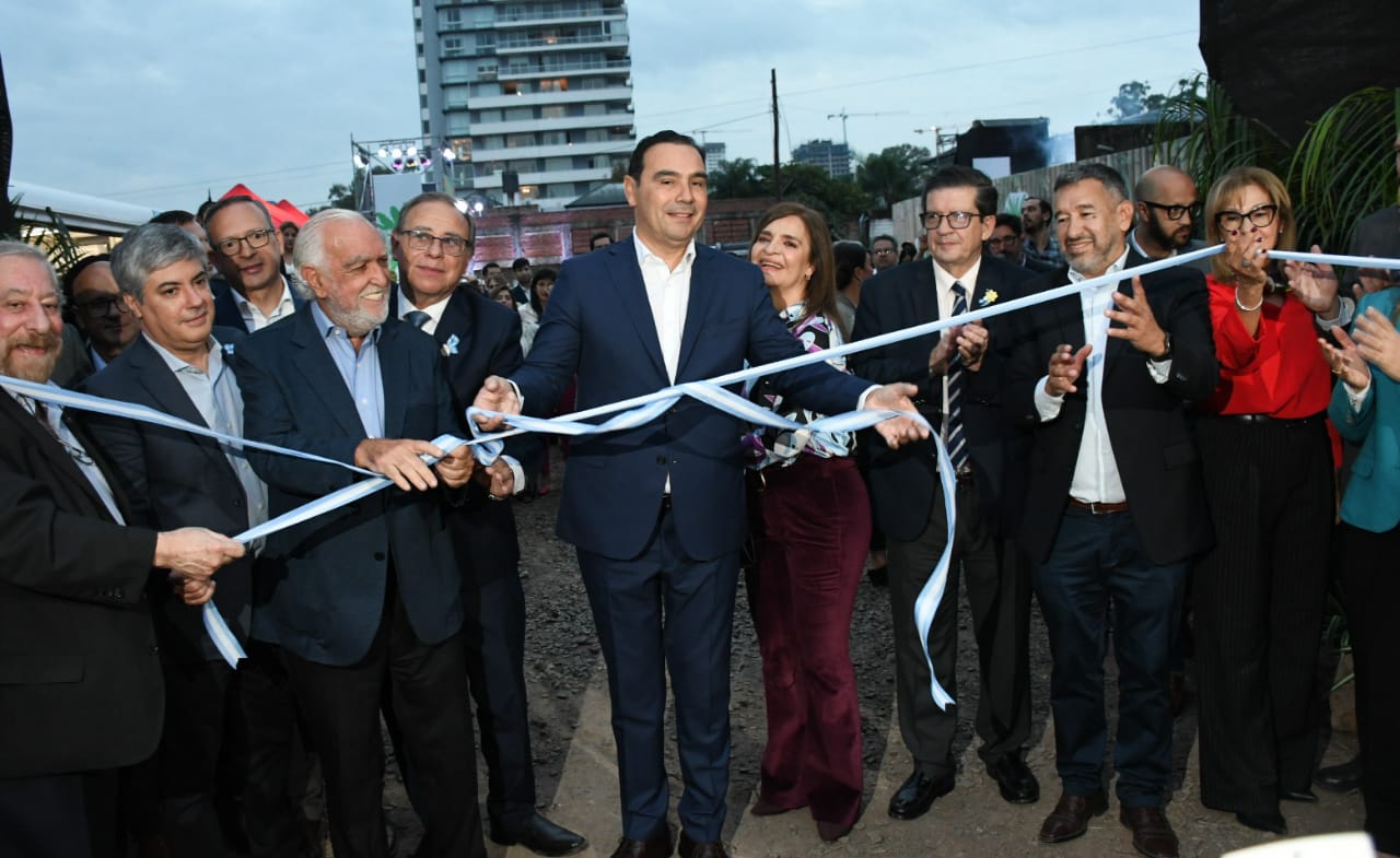El gobernador Vald&eacute;s inaugur&oacute; la XIII Feria Provincial del Libro