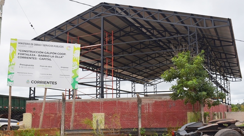 La Provincia avanza con la construcci&oacute;n del nuevo galp&oacute;n de la cooperativa de reciclaje "Fortaleza"
