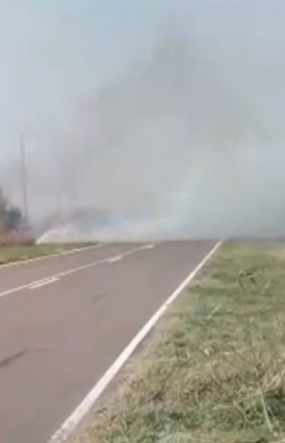Calor e incendios en Corrientes: Incendio en Santa Lucia afecta la visualizaci&oacute;n en ruta 5