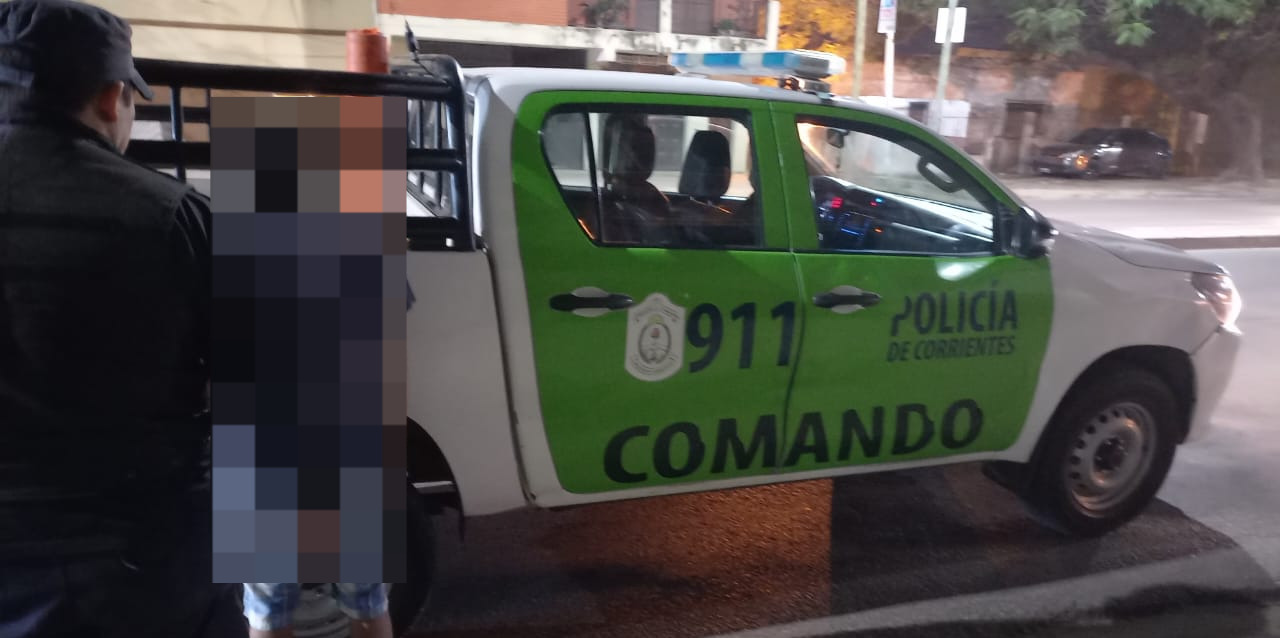 Delincuente fue detenido dentro de un veh&iacute;culo que estaba robando