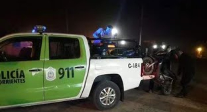Detuvieron a un joven mientras intentaba robar una motocicleta 