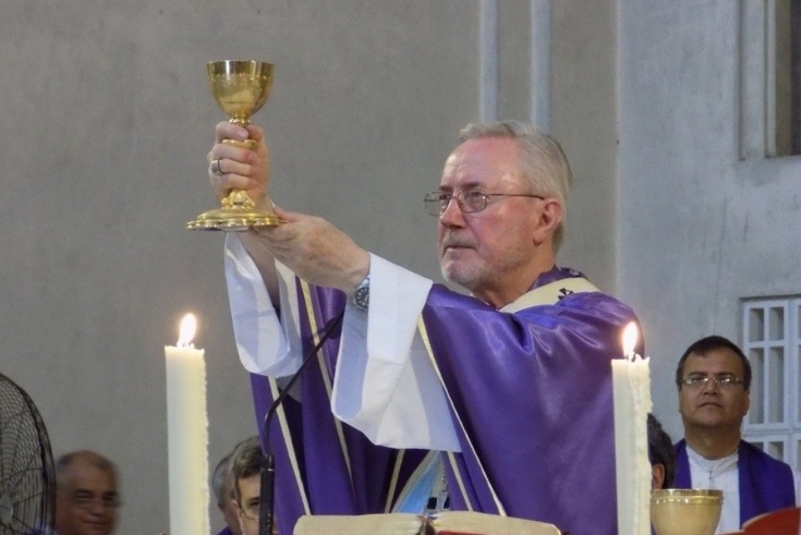 Monse&ntilde;or Stanovnik present&oacute; su renuncia 