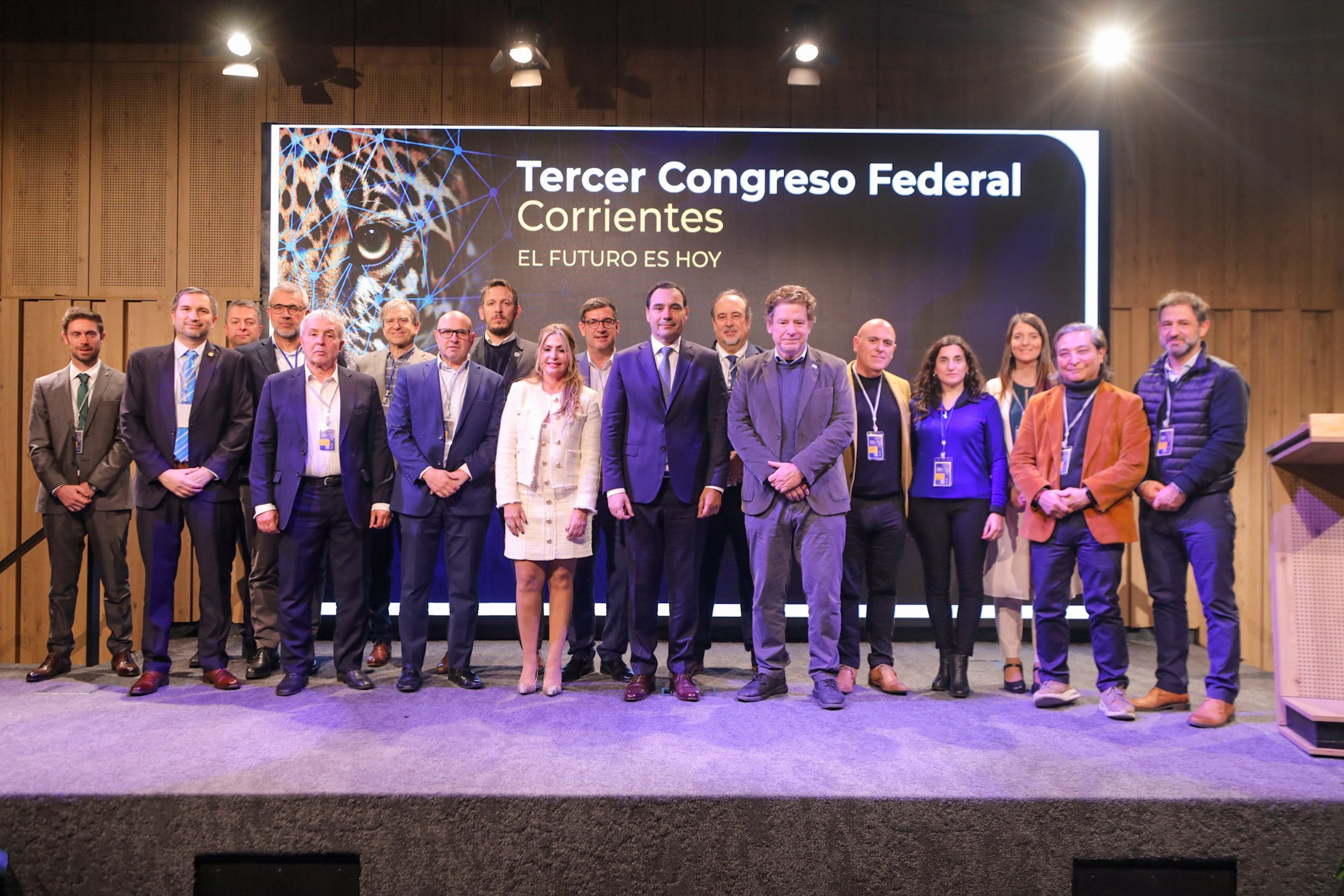 Vald&eacute;s particip&oacute; del 3&deg; Congreso Federal de la Asociaci&oacute;n de Bancos P&uacute;blicos y Privados