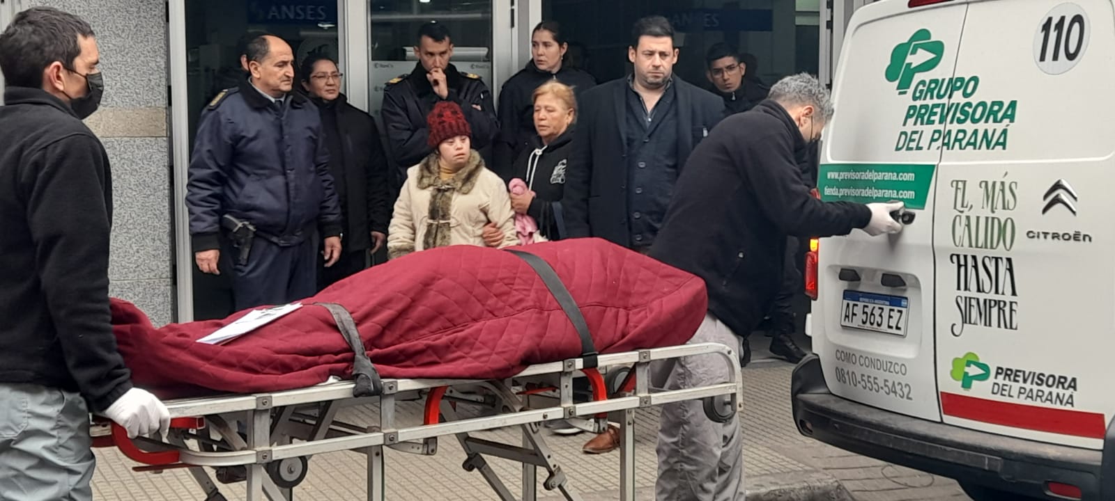 Centro &uacute;nico de pagos : Una mujer de descompens&oacute; y falleci&oacute; en plena fila 