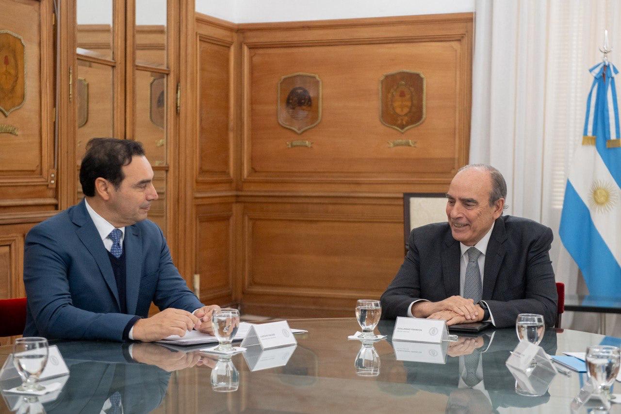 Vald&eacute;s junto al Jefe de Gabinete firm&oacute; un acuerdo para reactivar obras significativas para Corrientes