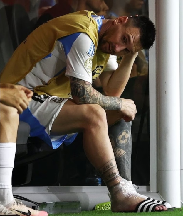 Messi tiene una lesi&oacute;n ligamentaria en el tobillo derecho 