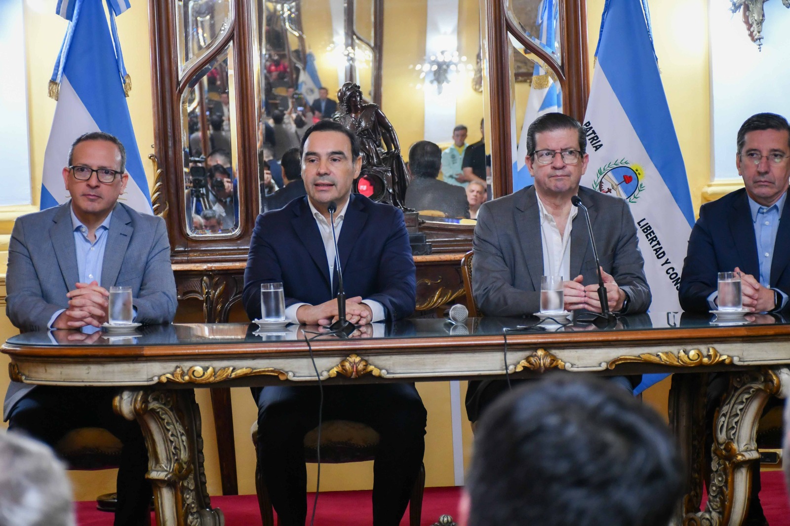 Vald&eacute;s anunci&oacute; m&aacute;s cambios en Seguridad y ratific&oacute; que para el Gobierno provincial es prioridad el esclarecimiento del Caso Loan
