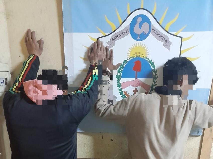 Tres delincuentes fueron detenidos por intentar robar cables de luz 
