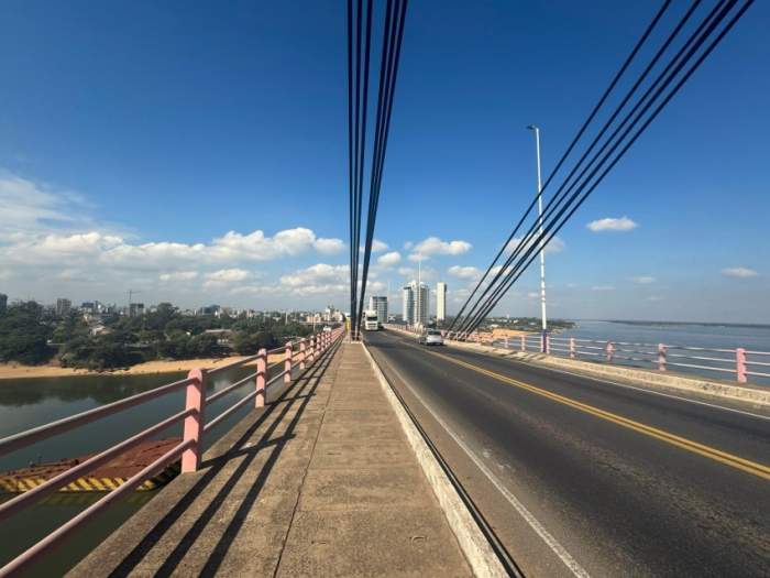Puente Manuel Belgrano: Buscan a una persona que se habr&iacute;a arrojado al r&iacute;o Paran&aacute; 