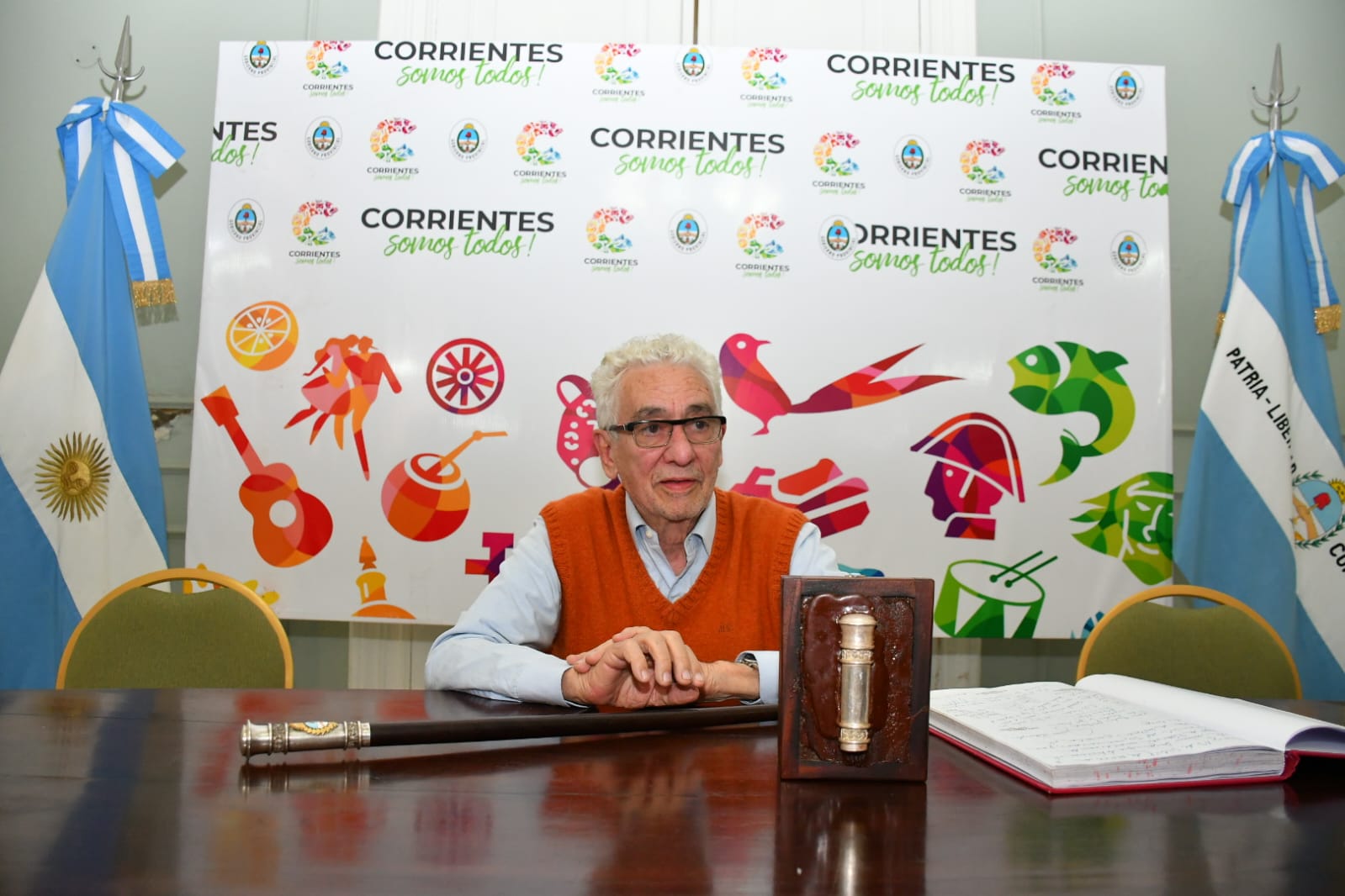 El orfebre Juan Carlos Pallarols utilizar&aacute; madera correntina para la realizaci&oacute;n del bast&oacute;n presidencial