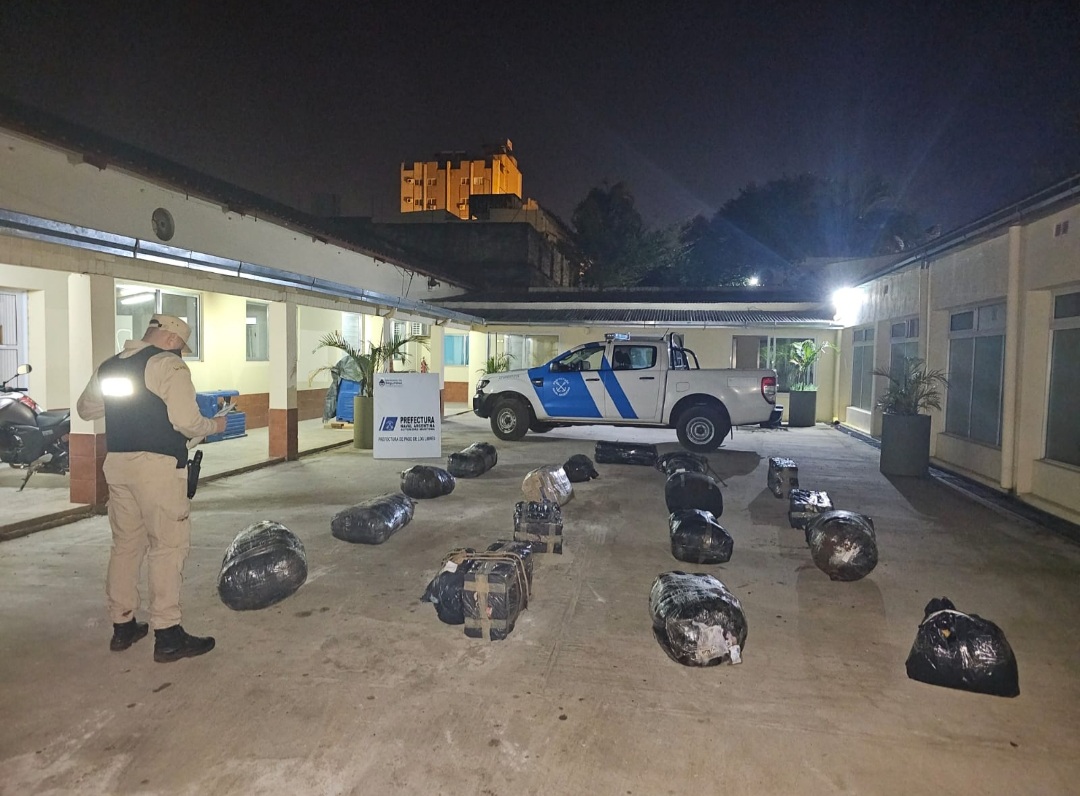 Corrientes: Prefectura secuestr&oacute; un cargamento ilegal de mercader&iacute;a