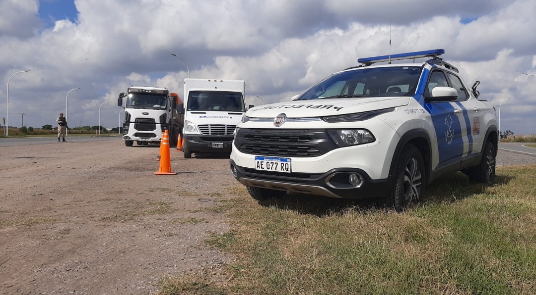 Prefectura decomis&oacute; un cargamento de 378 kilos de cogollos de marihuana en Chaco