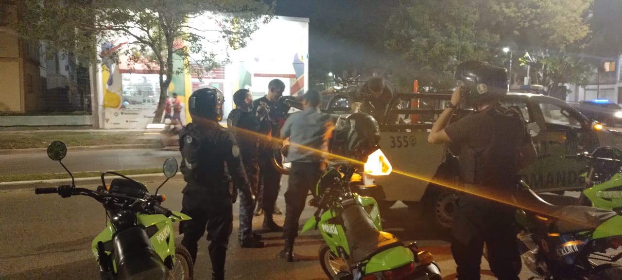 Operativos anti saqueos: Demoraron a 36 personas y secuestraron 18 motos 
