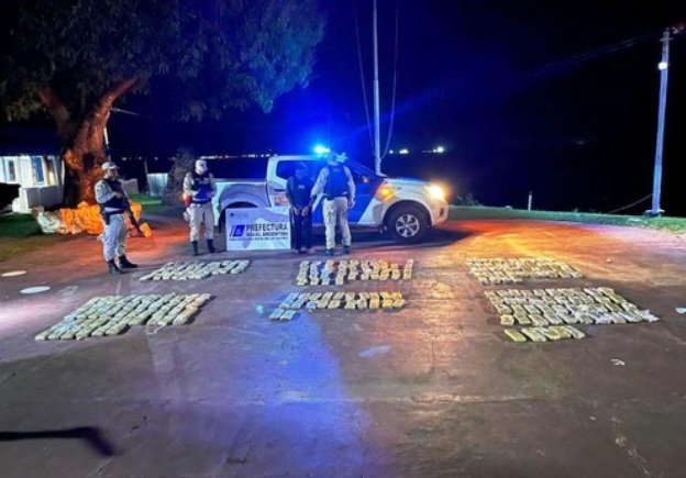 Prefectura secuestr&oacute; casi 280 kilos de marihuana en Misiones y Corrientes