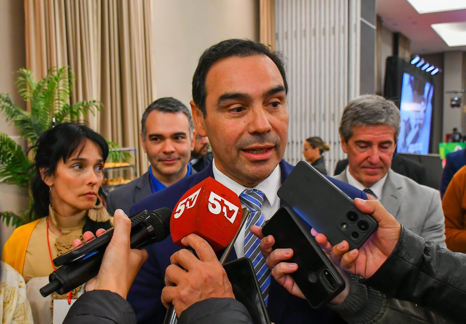 Vald&eacute;s destac&oacute; el crecimiento de Santa Rosa y ratific&oacute; el compromiso en la concreci&oacute;n de obras