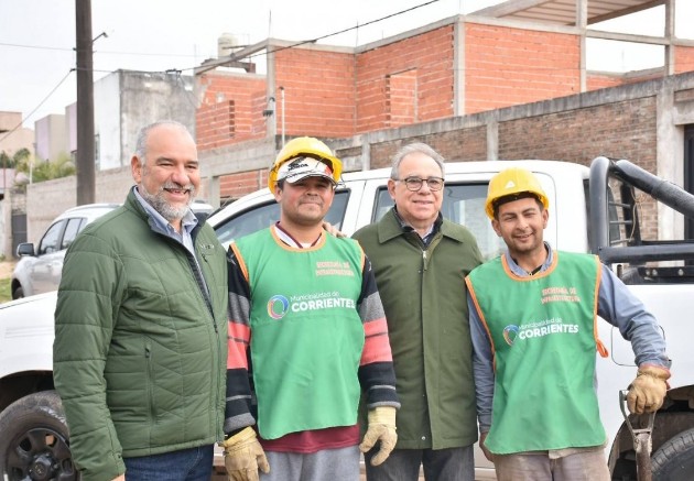 Tassano verificó el avance de una amplia obra de pluviales en el barrio Universitario