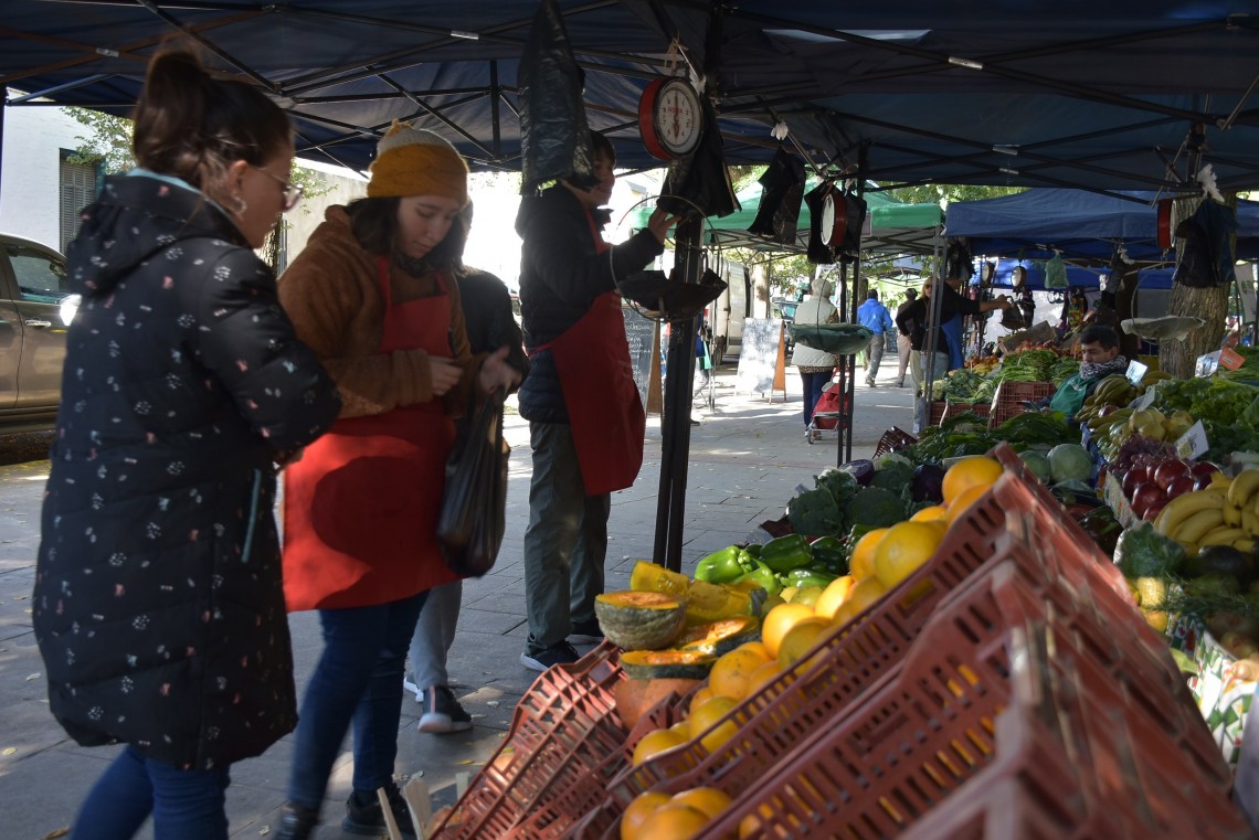 Las Ferias de la Ciudad contin&uacute;an su recorrido semanal por distintos espacios p&uacute;blicos