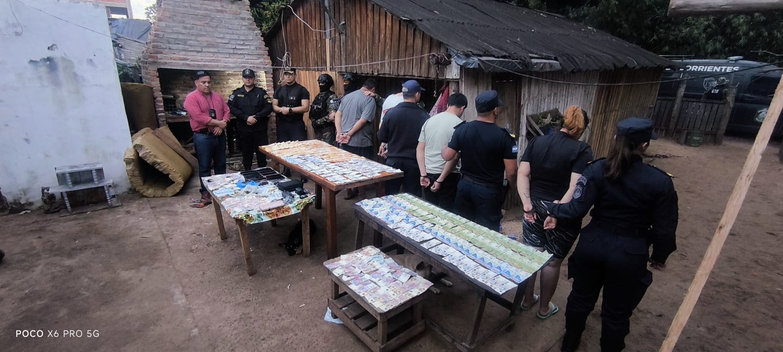 Santa Rosa:  Secuestraron marihuana, coca&iacute;na, elementos de fraccionamiento, tel&eacute;fonos celulares y dinero en efectivo  hay cuatro personas  demoradas