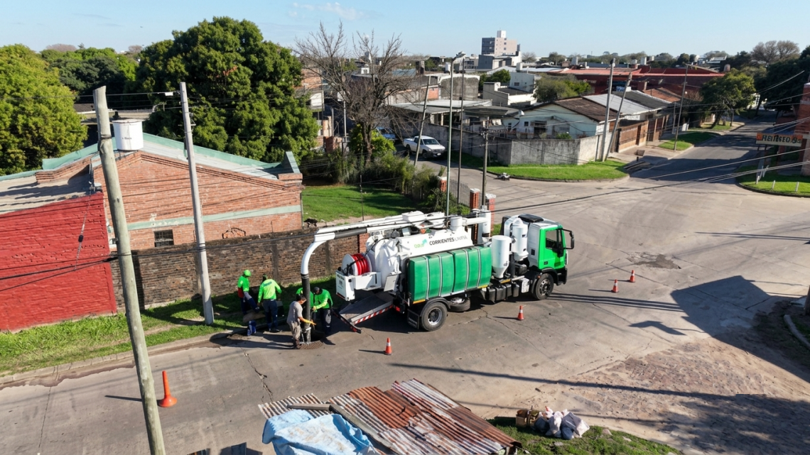 El nuevo cami&oacute;n desobstructor ya intervino en 15 puntos de la ciudad con tareas preventivas