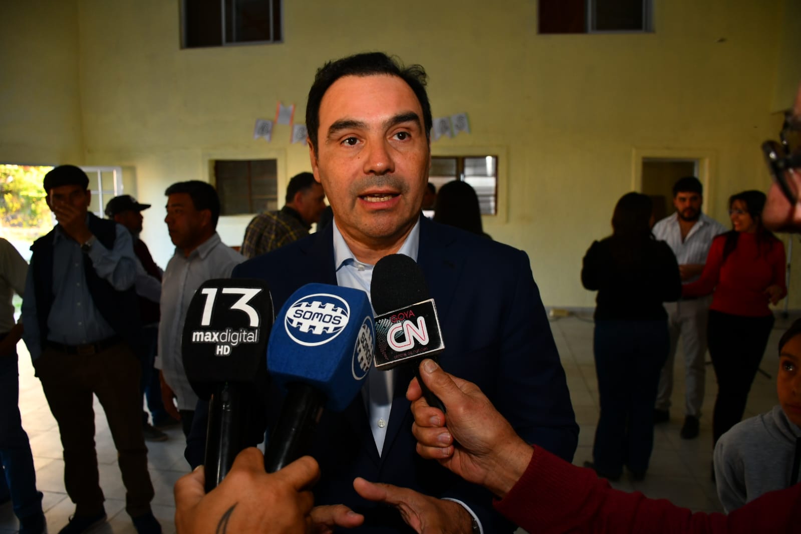 Vald&eacute;s :Si naci&oacute;n envia el dinero pagaremos el bono 