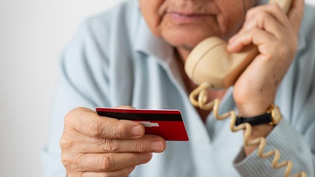 Anses advierte sobre cuidados por estafas telef&oacute;nicas 
