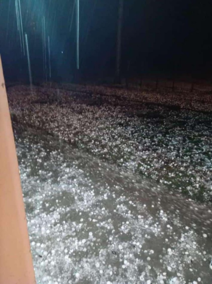 Granizo e intensa lluvia en distintos puntos de la provincia