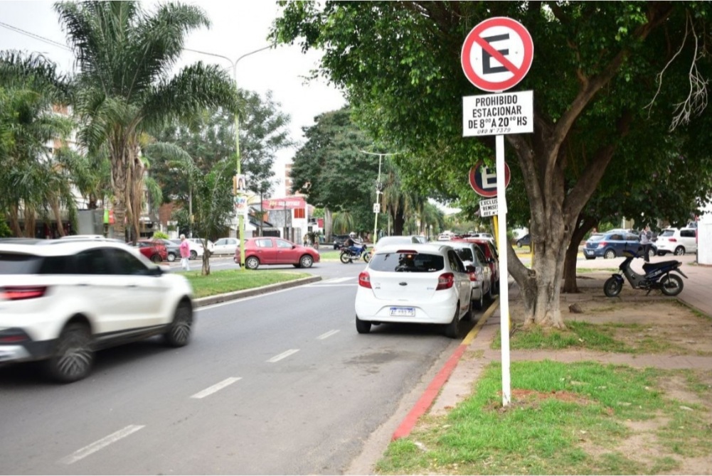 Comienza a implementarse la prohibici&oacute;n de estacionar en un tramo de la avenida Pujol