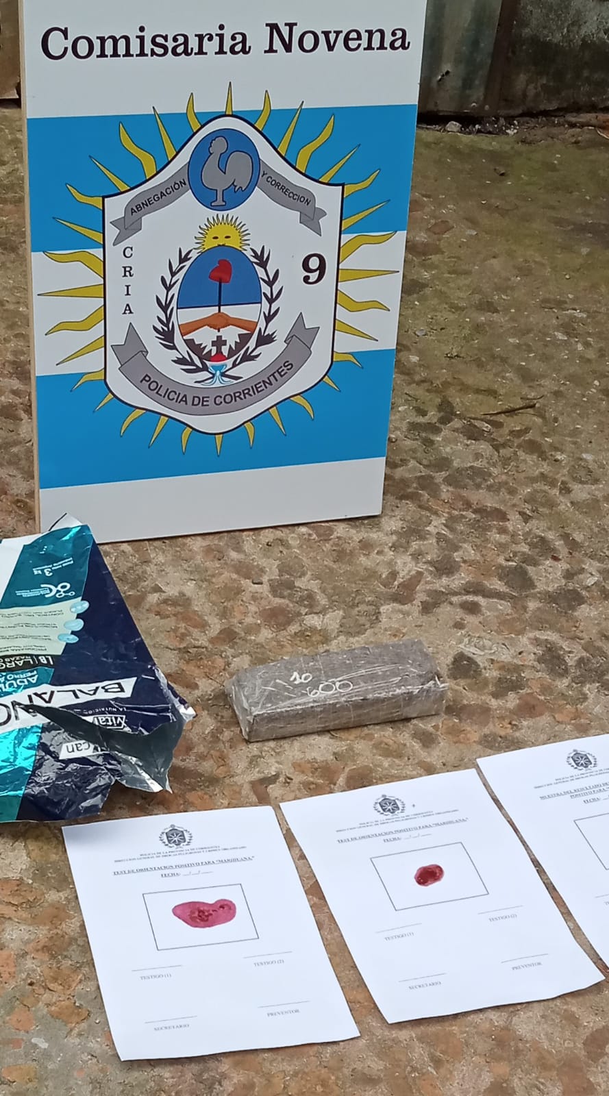 Barrio Victor Colas : Un joven fue detenido con droga en la v&iacute;a p&uacute;blica 