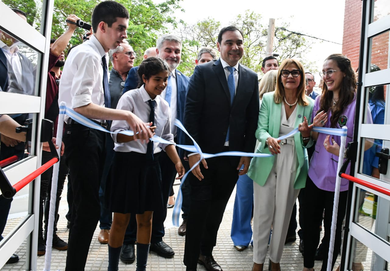 Al inaugurar la Escuela Especial N&ordm; 16 en Virasoro, Vald&eacute;s ratific&oacute; continuar con la "fuerte apuesta a la educaci&oacute;n p&uacute;blica"