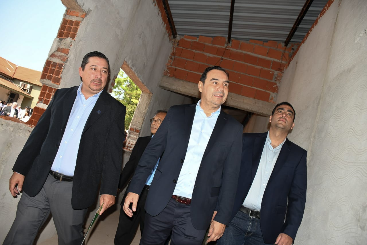 Santo Tom&eacute;: Vald&eacute;s entreg&oacute; equipamiento m&eacute;dico