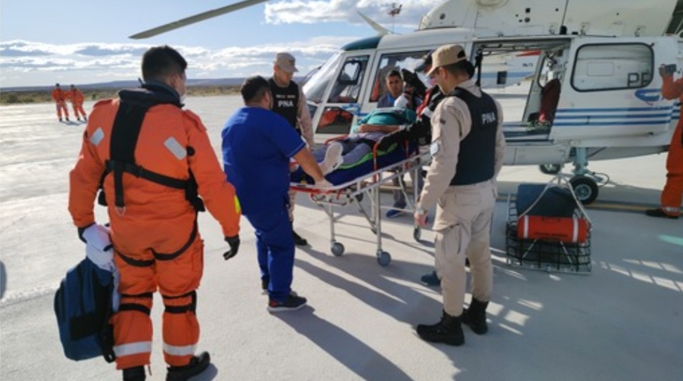 Prefectura aeroevacu&oacute; de urgencia al tripulante de un pesquero