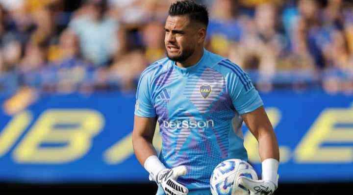 Boca sancionó a Chiquito Romero por pelearse con un grupo de hinchas después del Superclásico