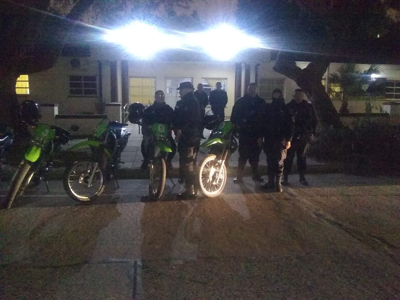 La polic&iacute;a detuvo a un delincuente dentro de un veh&iacute;culo el mismo hab&iacute;a intentado robar un negocio 