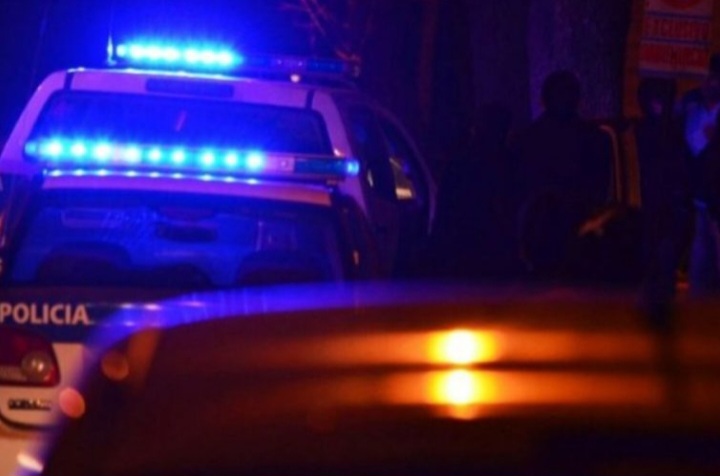 BARRIO PATONO :  *La Polic&iacute;a secuestr&oacute; dosis de coca&iacute;na y pastillas de &eacute;xtasis que fueron  fueran olvidados en el interior de un colectivo