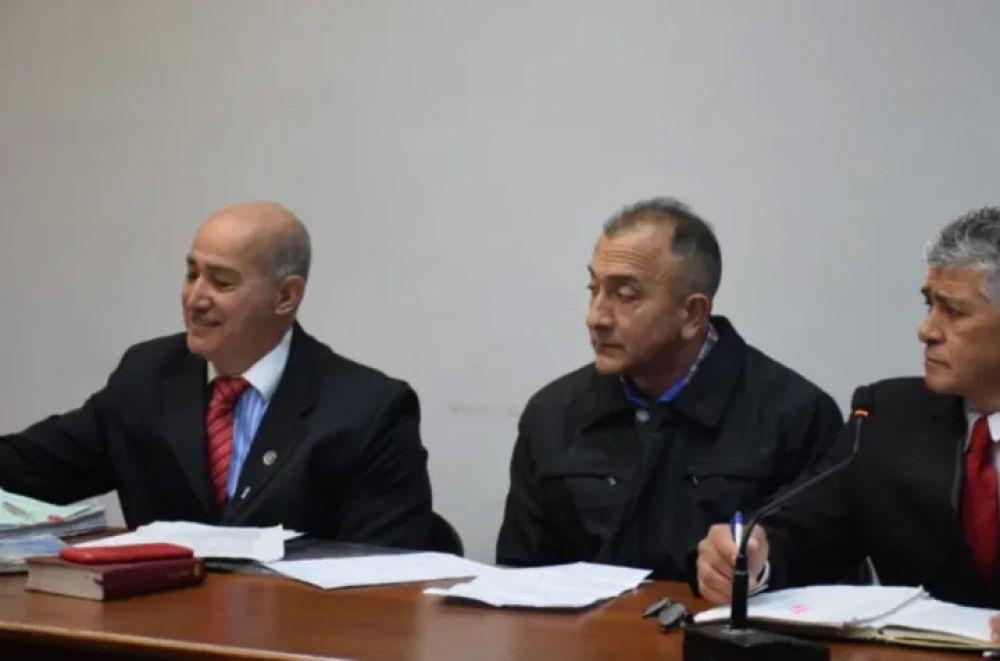 Juzgan a ex polic&iacute;a por contratar sicarios para asesinar a su mujer 